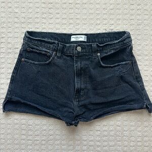 Abercrombie high rise mom short
